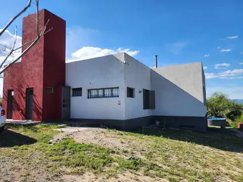 Casa 3 ambientes con 5 baños