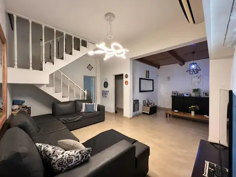 Casa en Venta en Castelar Norte, USD 260.000