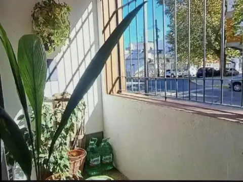 Depto Tipo Casa en Alquiler de 2 dormitorios