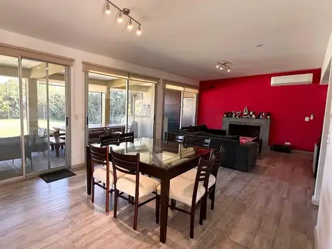 Casa en Venta en Garin, USD 370.000