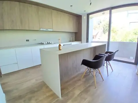 Dragones 1875 , Piso 2