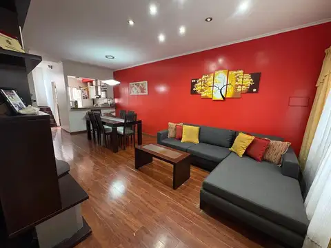 Depto Tipo Casa en Venta de 3 dormitorios