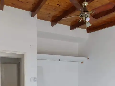 Propiedad con rentabilidad, Dept., locales Depósito