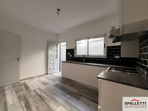 Dúplex en venta de 3 dormitorios c/ cochera en Ramos Mejía