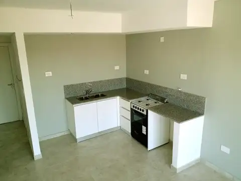 AV. HIPOLITO YRIGOYEN 1300