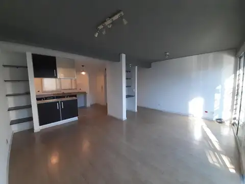 Departamento en alquiler - San Isidro - 1 dormitorio - 2 ambientes con cochera