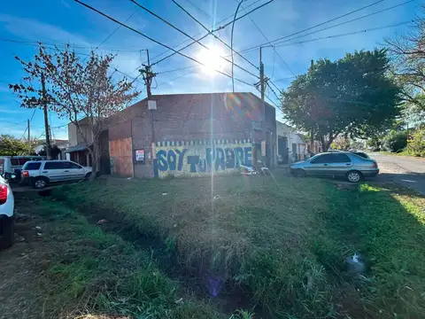 VENTA GALPON EN ESQUINA CON FOSA DOBLE INGRESO