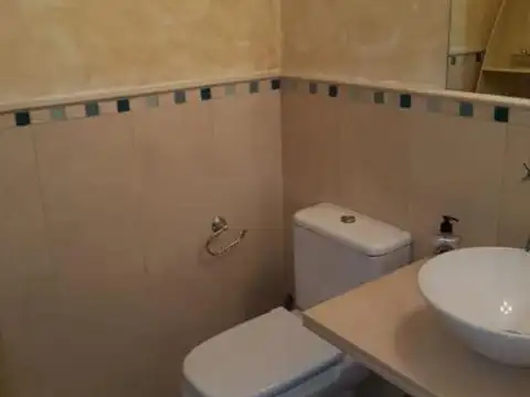 Casa en Venta con 4 cocheras