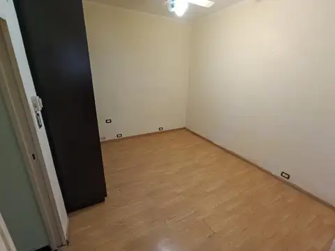 Depto Tipo Casa en Venta en Monserrat, USD 72.000