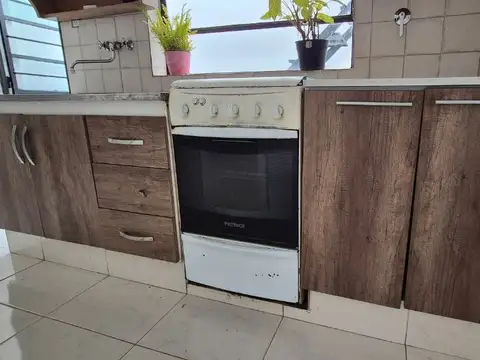 Depto Tipo Casa en Venta en Santos Lugares, USD 61.000