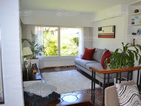 Casa 4 ambientes con 4 baños