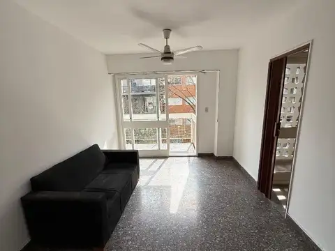 DEPARTAMENTO 2 AMBIENTES EXCELENTE UBICACION