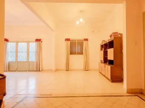 Casa en Venta en Temperley, USD 129.000