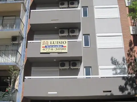 ALVAREZ, JULIAN 600, Piso 6