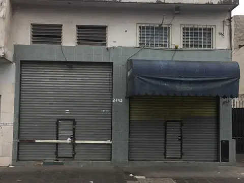 VENTA EXCELENTE LOCAL DE 35 m2 CON ENTREPISO