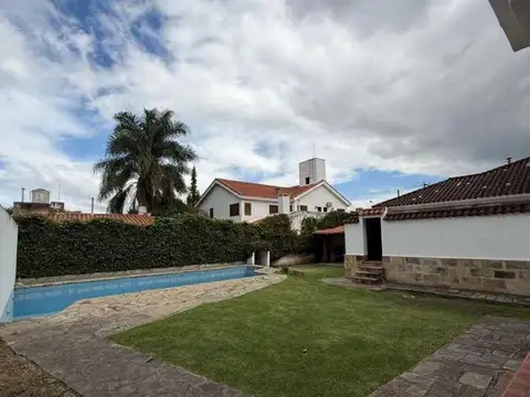 Casa en Venta al Oeste