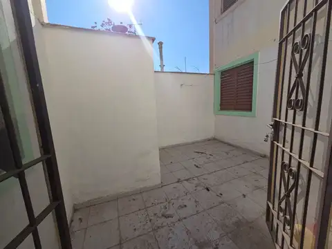 Departamento 5 ambientes con 1 baño