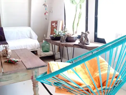 Casa 2 ambientes con 1 baño