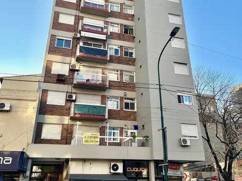 Excelente Ubicación 3 Ambientes con balcón Metros Estación