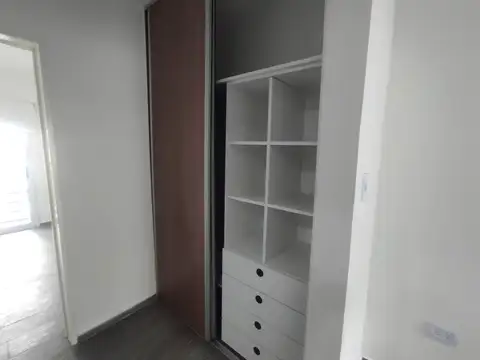 HERMOSO DEPTO 2 AMB AMPLIO CON BALCON