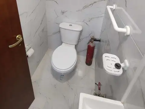 Avenida Coronel Esteban Bonorino 100