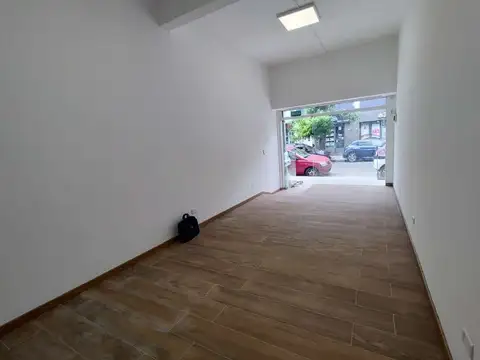 Avenida Coronel Esteban Bonorino 100