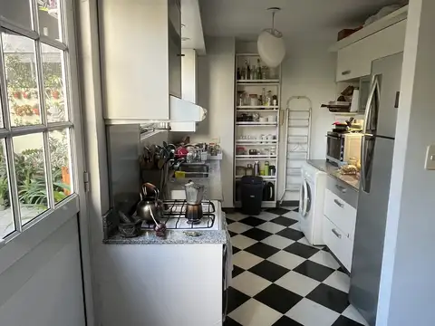 Departamento 4 ambientes con 2 baños