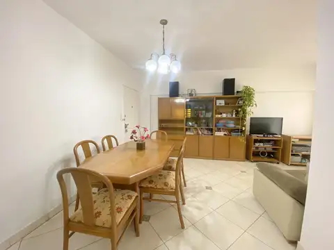 VENTA DE DEPARTAMENTO DE 4 AMBIENTES EN VILLA CELINA
