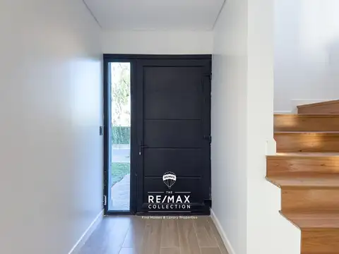 Casa 6 ambientes con 4 baños