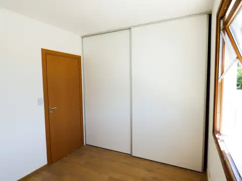 Duplex de 3 dormitorios en venta - City Bell