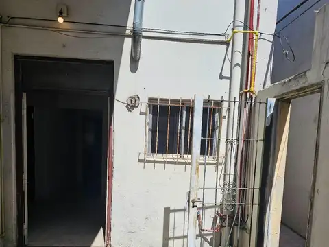 Depto Tipo Casa en Venta con 1 cocheras