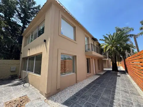 Venta PH 4 Ambientes con cochera en Manuel Alberti