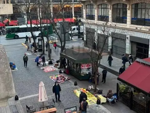 EXCELENTE OFICINA EN VENTA EN EL CORAZON DE SAN TELMO