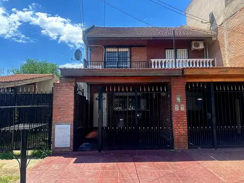Depto Tipo Casa en Venta en Isidro Casanova, USD 84.900
