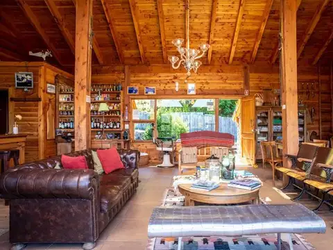 Casa en Venta en Puerto Manzano, USD 1.700.000