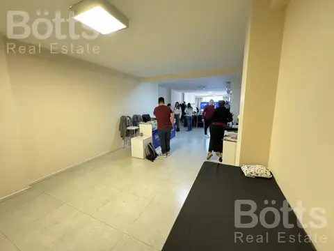 Oficina en Venta en Recoleta, USD 190.060