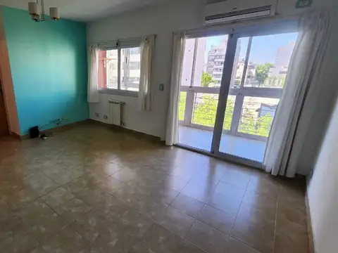 Departamento en Alquiler en Flores, $ 600.000