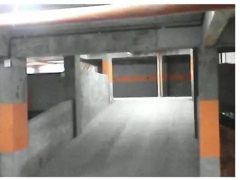 Cochera descubierta en venta - 12Mts2 - Almagro