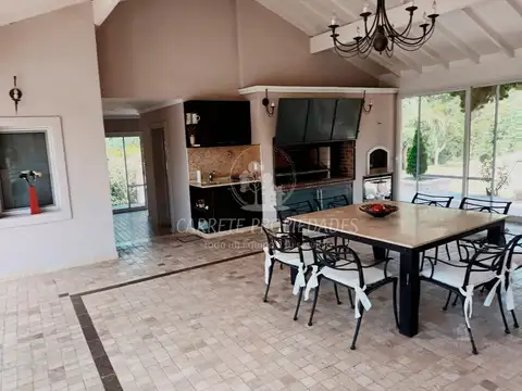 Espectacular Casa en venta Club de Campo La Ranita, Pilar.