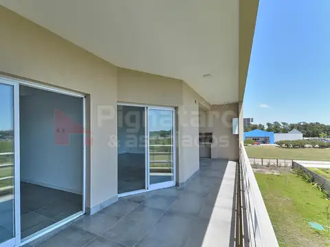 Departamento en Alquiler con 1 cocheras