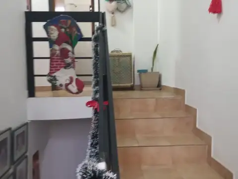 Depto Tipo Casa en Venta con 1 cocheras