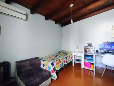 Depto Tipo Casa en Venta 50 años