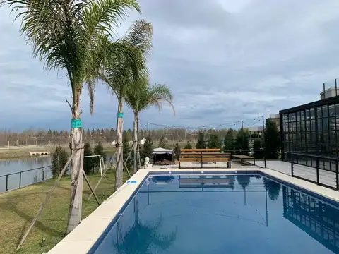 Casa al agua en venta en El Cantón