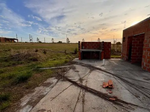 Casa a terminar en Solares Sur - Pueblo Carcaraes