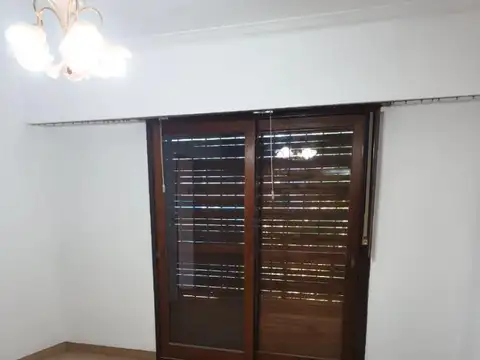 Depto Tipo Casa en Venta de 5 ambientes