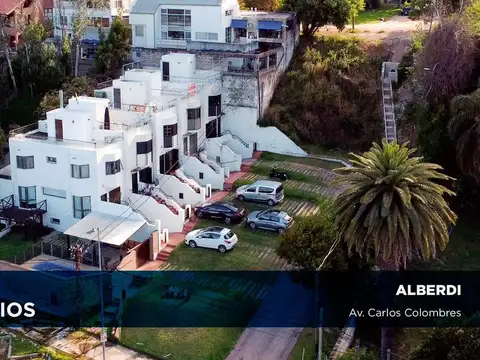 CASA DUPLEX  EN ALBERDI 2 DORMITORIOS CON COCHERA