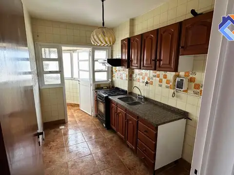 Estrada 600, Piso 12