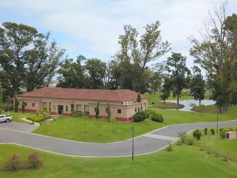 TERRENO LOTE EN VENTA CON FONDO A LA LAGUNA BARRIO PRIVADO SAN LUCAS SAN VICENTE