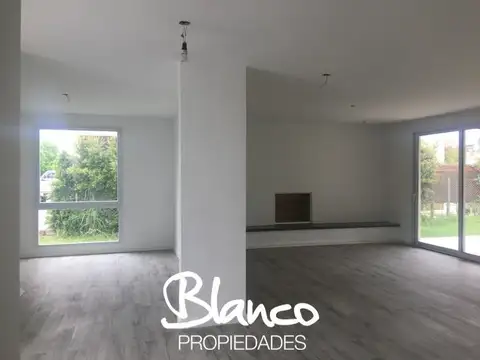 Casa en Venta al Oeste