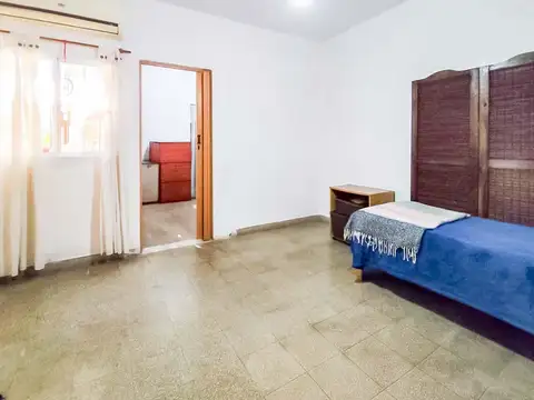 VENTA - Casa 2 dormitorios, PH único - Alvear, Rosario. APTA CRÉDITO.